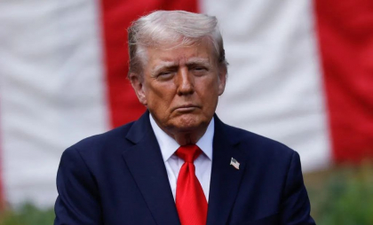 Donald Trump anunță că a ordonat Pentagonului să reia testele nucleare: „Imediat” Donald Trump anunță că a ordonat Pentagonului să reia testele nucleare: „Imediat”