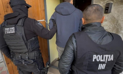 Administratorul unei companii imobiliare din Chișinău, împreună cu doi complici, cercetați penal după ce au sustras peste 12 milioane de lei printr-o schemă de falsificare a actelor - VIDEO