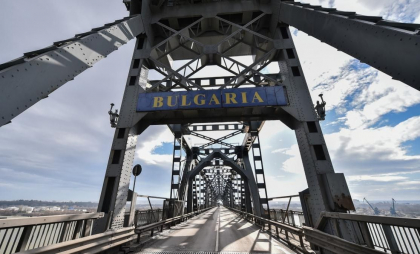 Atenție, călători. Circulația rutieră - suspendată temporar pe podul Giurgiu-Ruse