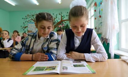 Elevii au revenit la ore, după vacanța de toamnă. Când va fi următoarea Elevii au revenit la ore, după vacanța de toamnă. Când va fi următoarea