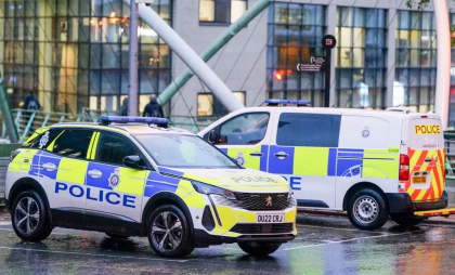 Cine este mecanicul „erou” care a protejat pasagerii de atacatorul cu cuțitul din trenul spre Londra. Ce se știe despre atacator