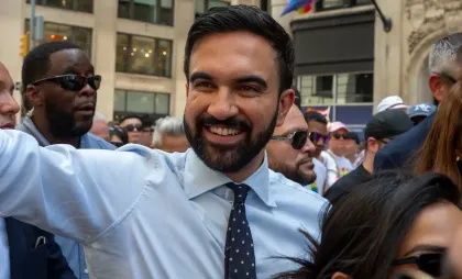 Zohran Mamdani: 5 lucruri pe care trebuie să le știi despre noul primar al orașului New York
Zohran Mamdani: 5 lucruri pe care trebuie să le știi despre noul primar al orașului New York