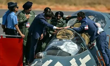 Rusia și-a prezentat avionul de luptă invizibil pe rada Rusia și-a prezentat avionul de luptă invizibil pe rada