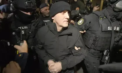 Horațiu Potra încătușat