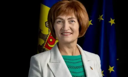 Iulia Dacalu Iulia Dacalu