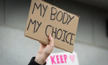 Manifestație în favoarea dreptului la întreruperea sarcinii Manifestație în favoarea dreptului la întreruperea sarcinii