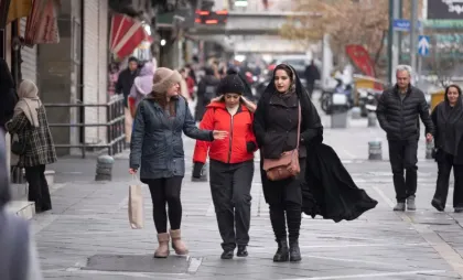 Pe străzile din Teheran