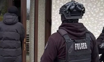 Percheziții Percheziții