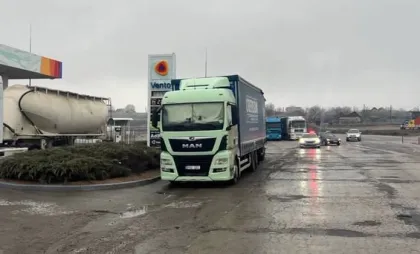 Drum acoperit cu polei 