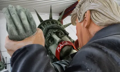 Donald Trump și Statuia Libertății