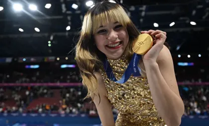 Gold im Goldkleid: Alysa Liu