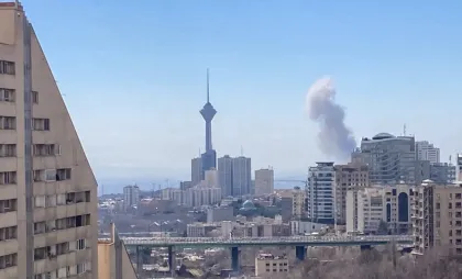 Coloane de fum asupra Teheranului 