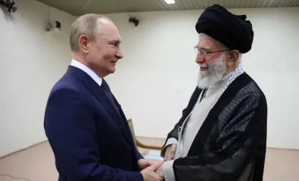 Vladimit Putin și Ali Khamenei la Teheran Vladimit Putin și Ali Khamenei la Teheran