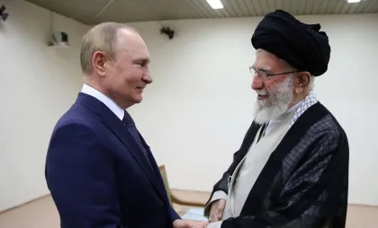 Vladimir Putin și Ali Khamenei, liderul suprem al Iranului