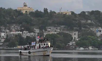 Navă cu ajutoare umanitare din Mexic 