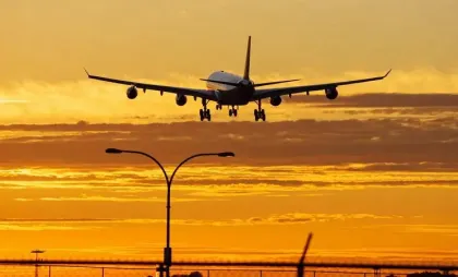 Avion în zbor
