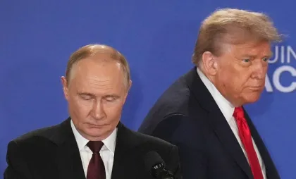 Vladimir Putin și Donald Trump la summitul din Alaska