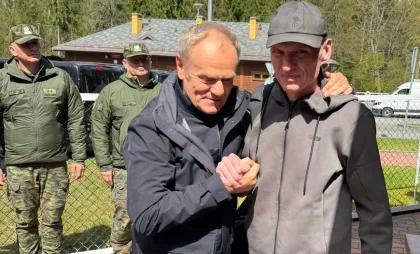Donald Tusk și cetățean eliberat Donald Tusk și cetățean eliberat