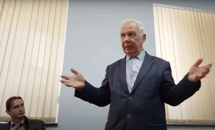 Profesorul Valeri Zveghințev într-o fotografie din 2018