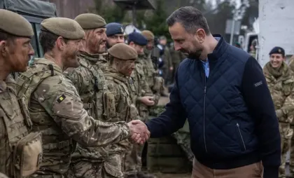 Ministrul polonez al apararii Wladyslaw Kosiniak-Kamysz intr-o vizita la fortele armate Ministrul polonez al apararii Wladyslaw Kosiniak-Kamysz intr-o vizita la fortele armate