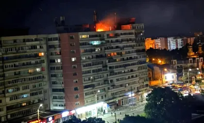 Bloc din Galați lovit de dronă Bloc din Galați lovit de dronă