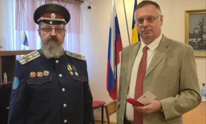 Andrey Kosilin (dreapta)