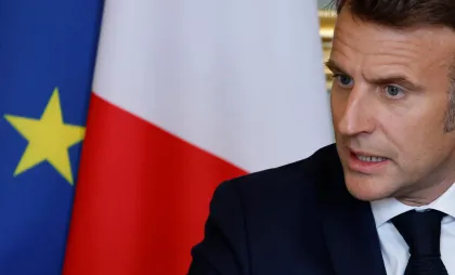 Macron Macron