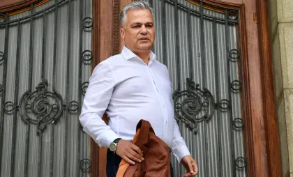 Adrian Veștea Adrian Veștea