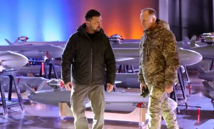 Volodimir Zelenski și comandantul suprem al Forțelor Armate Ucrainene