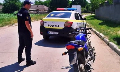 Încălcări ale regulilor de circulație, documentate de polițiștii