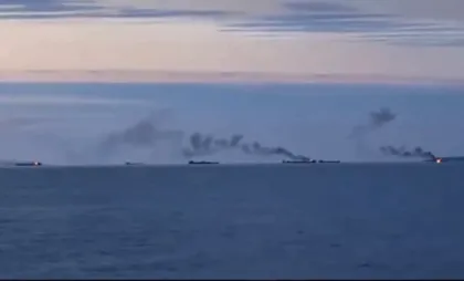 Nave rusești lovite de dronele ucrainenilor în Marea Azov Nave rusești lovite de dronele ucrainenilor în Marea Azov