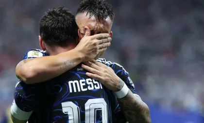 Lautaro Martinez şi Lionel Messi Lautaro Martinez şi Lionel Messi