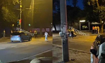 Accident grav în capitală: Un bărbat a fost lovit pe o trecere de pietoni, la Telecentru. Imagini de la locul impactului - FOTO