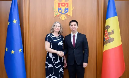 Mihai Popșoi și ambasadorul Aune Kotli