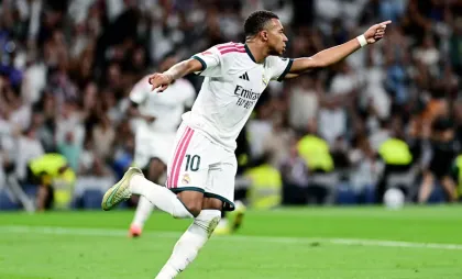Hattrick Mbappe