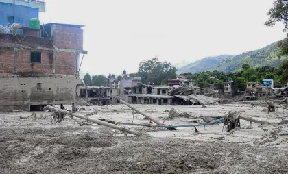 Viitură devastatoare în Nepal Viitură devastatoare în Nepal