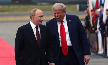 Vladimir Putin și Donald Trump Vladimir Putin și Donald Trump