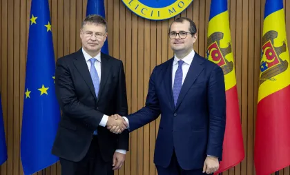 Vasile Tofan și Valdis Dombrovskis Vasile Tofan și Valdis Dombrovskis
