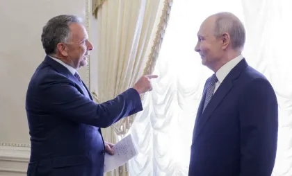 Vladimir Putin și emisarul SUA Steve Witkoff