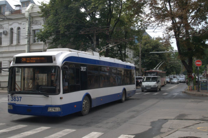 Program special de Pasti pentru transportul public din capitala. Cum vor circula vehiculele in Noaptea Invierii Program special de Pasti pentru transportul public din capitala. Cum vor circula vehiculele in Noaptea Invierii