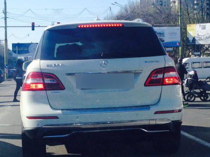 Si-a luat numar de 17 mii 760 de lei! Ce a vrut sa i se scrie un moldovean pe placuta de inmatriculare  - FOTO