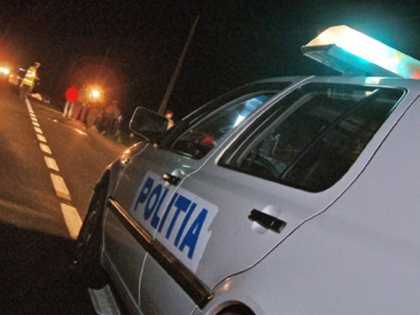 S-a stins in noaptea Invierii. Un barbat a MURIT pe loc dupa ce s-a impiedicat, a cazut jos, iar o masina a trecut peste el S-a stins in noaptea Invierii. Un barbat a MURIT pe loc dupa ce s-a impiedicat, a cazut jos, iar o masina a trecut peste el
