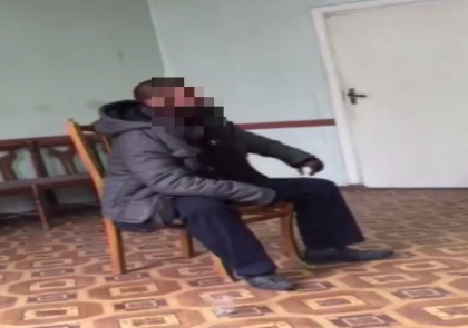 Crima in cimitir. Un barbat, suspectat ca si-a injunghiat amicul si a dat foc la cadavru ca sa scape de urme - FOTO Crima in cimitir. Un barbat, suspectat ca si-a injunghiat amicul si a dat foc la cadavru ca sa scape de urme - FOTO