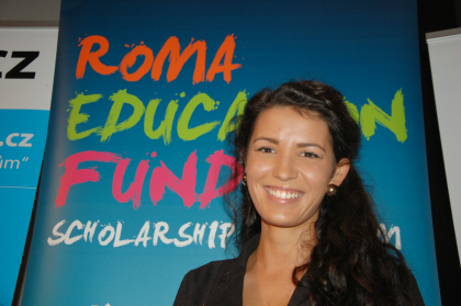 (P) Atentie studenti. Programul ROMA EDUCATION FUND/SP de BURSE UNIVERSITARE in Drept si Stiinte Umaniste, in desfasurare (P) Atentie studenti. Programul ROMA EDUCATION FUND/SP de BURSE UNIVERSITARE in Drept si Stiinte Umaniste, in desfasurare
