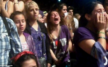 Momentul in care toate fanele au inceput sa planga. Anuntul facut de Justin Bieber pe scena