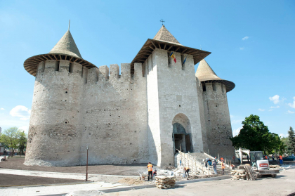 Cetatea Soroca, pe ultima suta de metri. Cum arata fortareata cu doar cateva zile inainte de inaugurare - FOTO Cetatea Soroca, pe ultima suta de metri. Cum arata fortareata cu doar cateva zile inainte de inaugurare - FOTO
