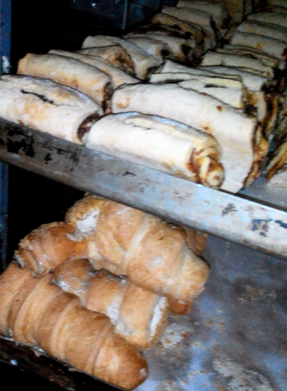 MUCEGAI pe pereti si in frigidere. Nereguli grave, descoperite la o fabrica de patiserie din capitala - VIDEO MUCEGAI pe pereti si in frigidere. Nereguli grave, descoperite la o fabrica de patiserie din capitala - VIDEO