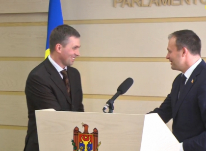 Noua lege cu privire la procuratura si mitul independentei procurorilor - Report.md Noua lege cu privire la procuratura si mitul independentei procurorilor - Report.md