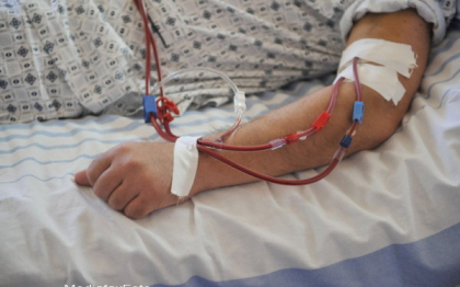 Tentativa de suicid in capitala! Un tanar de 29 de ani a incercat sa-si puna capat zilelor, taindu-si venele