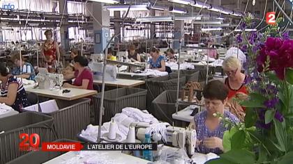 Republica Moldova "Noua China a Europei": La noi se confectioneaza haine marca Nike, Gap si altele. Casa regala care are piese Made in Moldova - VIDEO Republica Moldova "Noua China a Europei": La noi se confectioneaza haine marca Nike, Gap si altele. Casa regala care are piese Made in Moldova - VIDEO